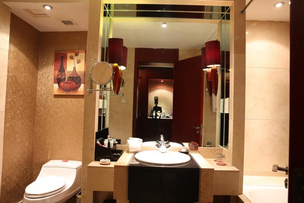 Grand Soluxe Hotel Дуньхуан Экстерьер фото